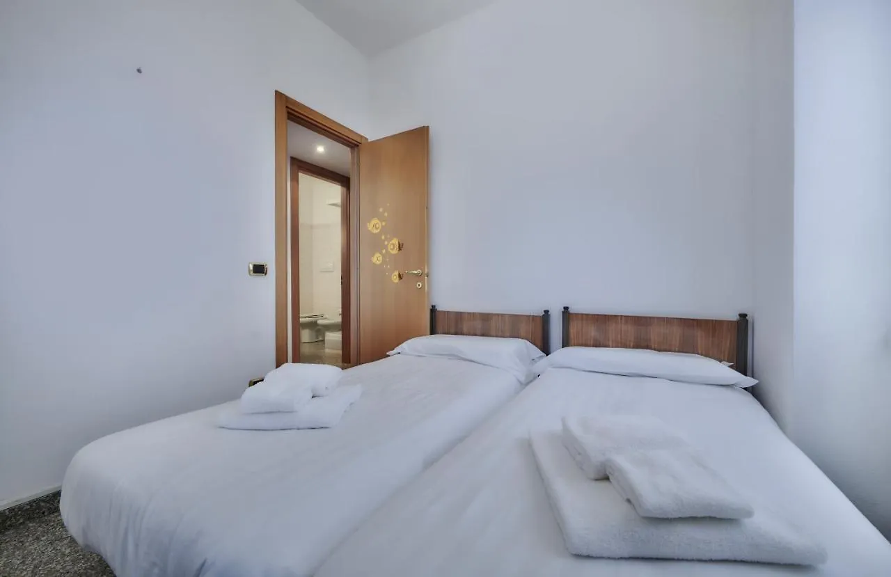 In Centro Apartment Lierna 0*,