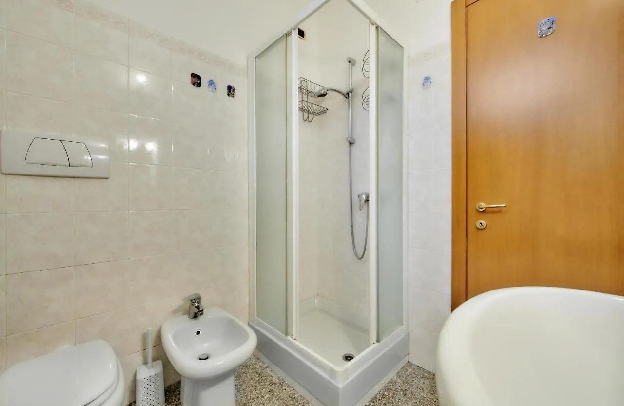 In Centro Apartment Lierna