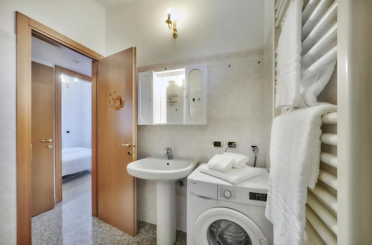 In Centro Apartment Lierna